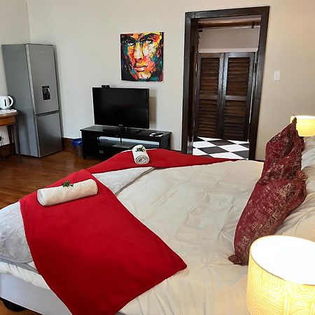 Toni'S Cottage Graaff-Reinet 外观 照片