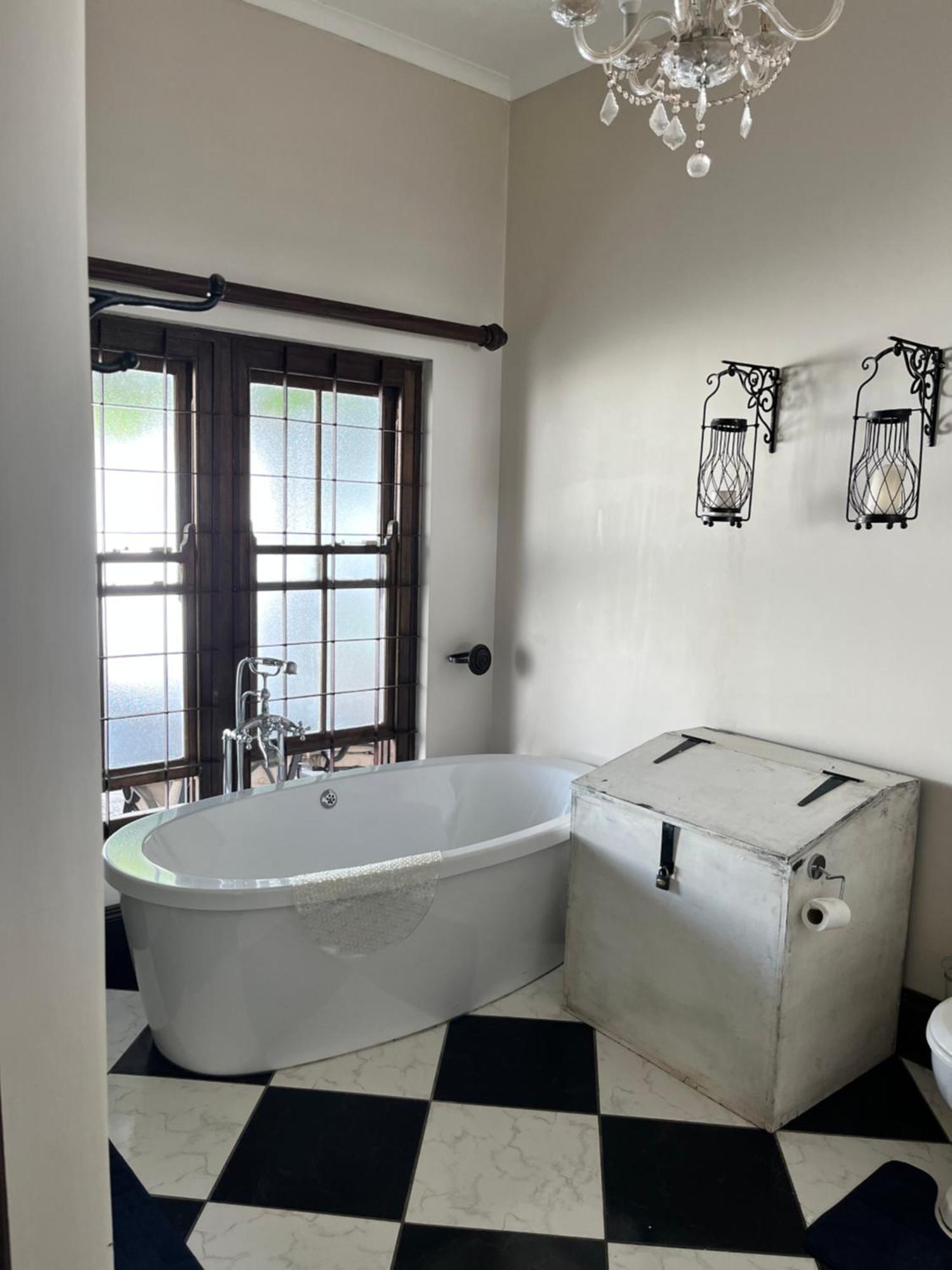 Toni'S Cottage Graaff-Reinet 外观 照片