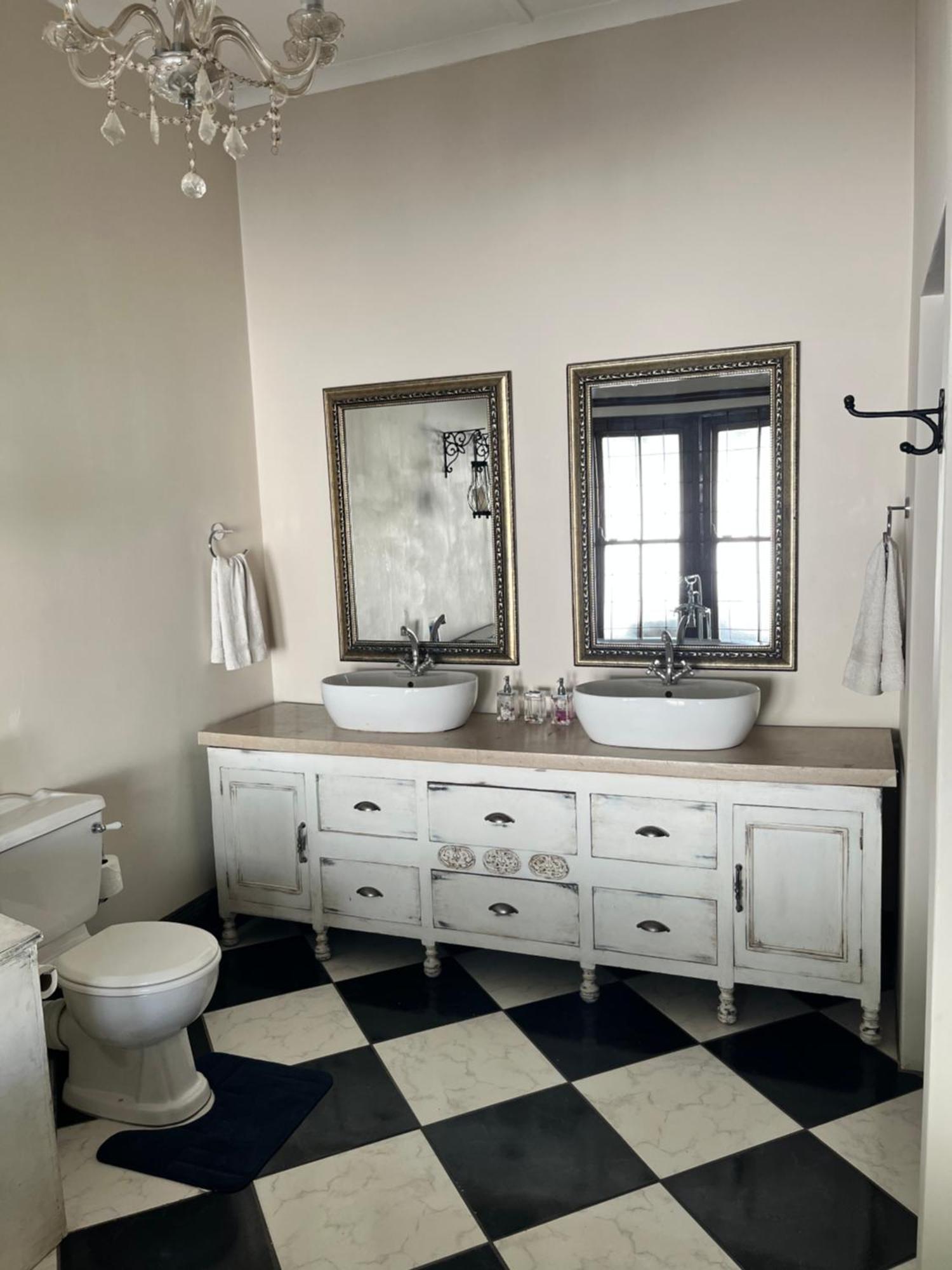 Toni'S Cottage Graaff-Reinet 外观 照片